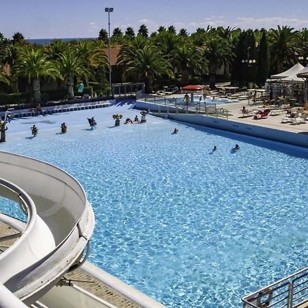 Villaggio Lido D'Abruzzo Roseto Degli Abruzzi Exterior foto